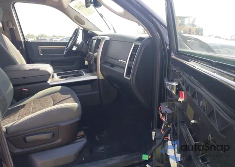 2016 Ram 1500 Big Horn z USA, uszkodzony, nr VIN 1C6RR6GT6GS183040